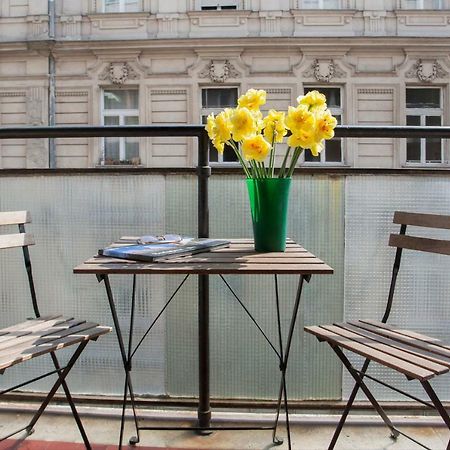 Katrin Apartment Budapest Exteriör bild