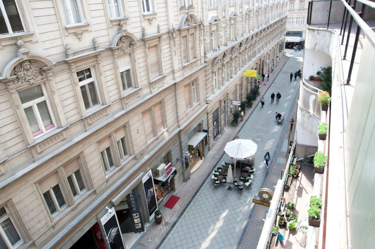 Katrin Apartment Budapest Exteriör bild