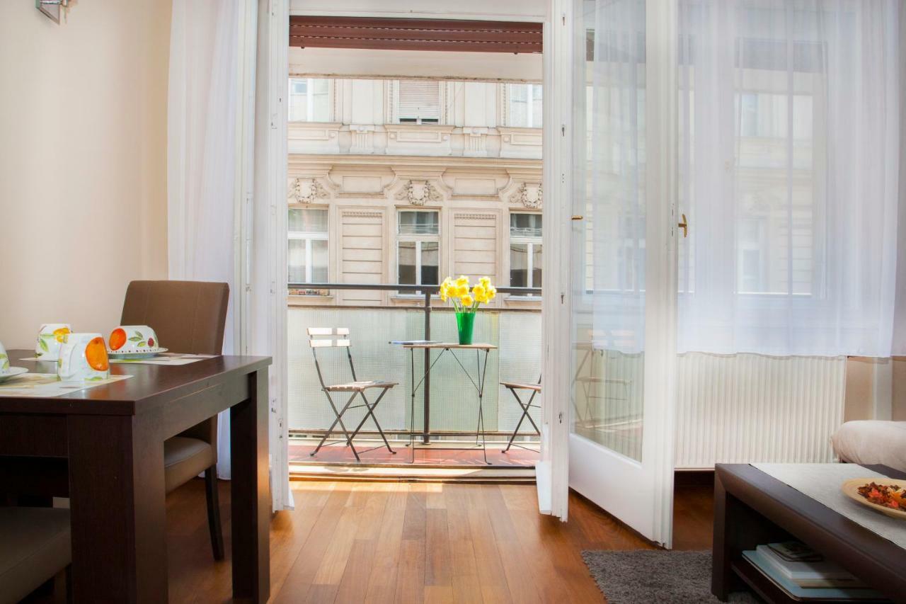Katrin Apartment Budapest Exteriör bild